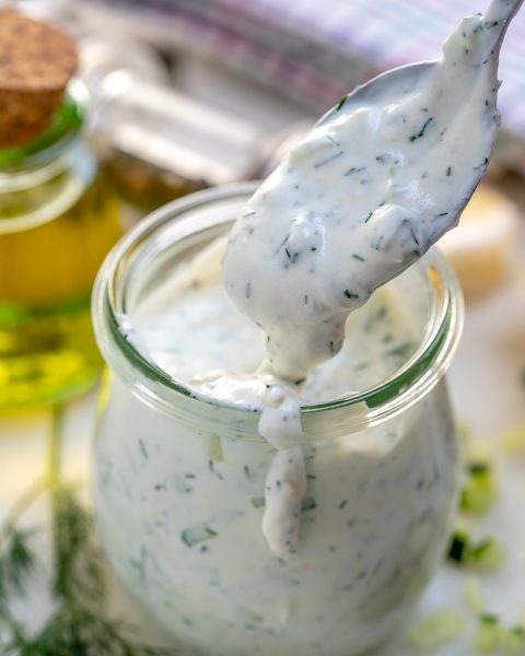 Rachel’s Flavorful Homemade Tzatziki Sauce for Clean Eating! | Clean ...