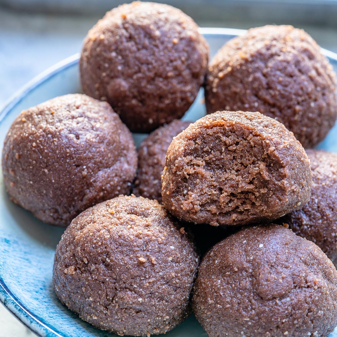 Rachel Maser's Chocolate PB Protein Bites