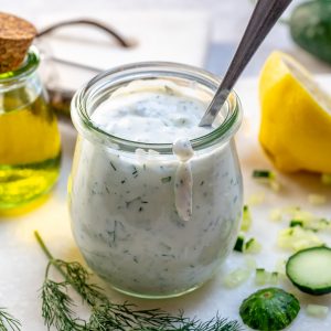 Rachel’s Flavorful Homemade Tzatziki Sauce for Clean Eating! | Clean ...