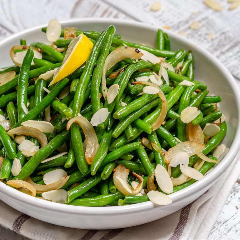 Lemony Sautéed Green Beans for a Yummy Clean Eating Approved Side Dish