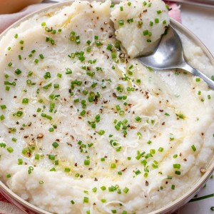 Clean Eats Garlicy-Parm Mashed Cauliflower
