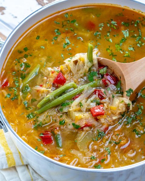 This Quick & Simple Skinny Detox Soup is Perfect to Reduce Bloat ...