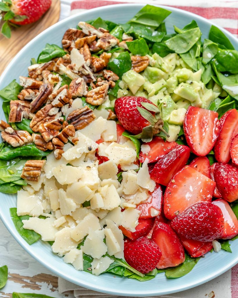 Strawberry Avocado Salad to Clean Your Body and Brighten Your Spirits ...