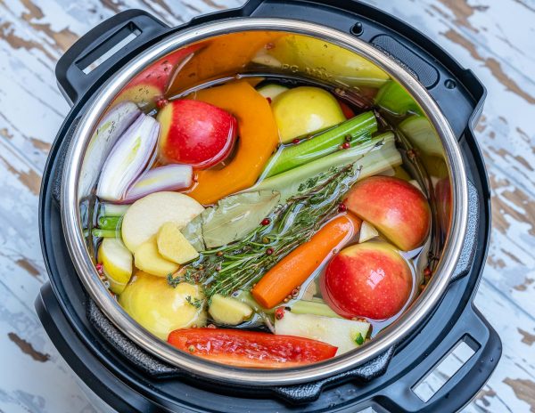 CleanFoodCrush Instant Pot Veggie Broth to Detox and Lower Inflammation ...