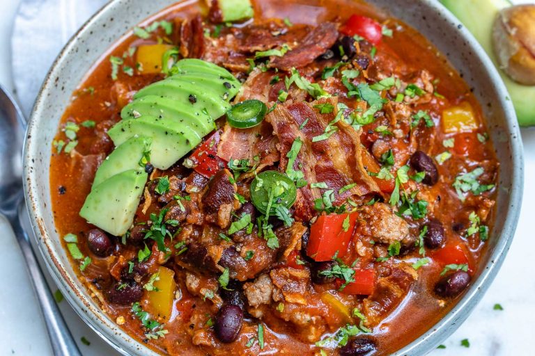 This Crockpot Chili with Bacon for Instant Pot or Crock Pot is So Yummy