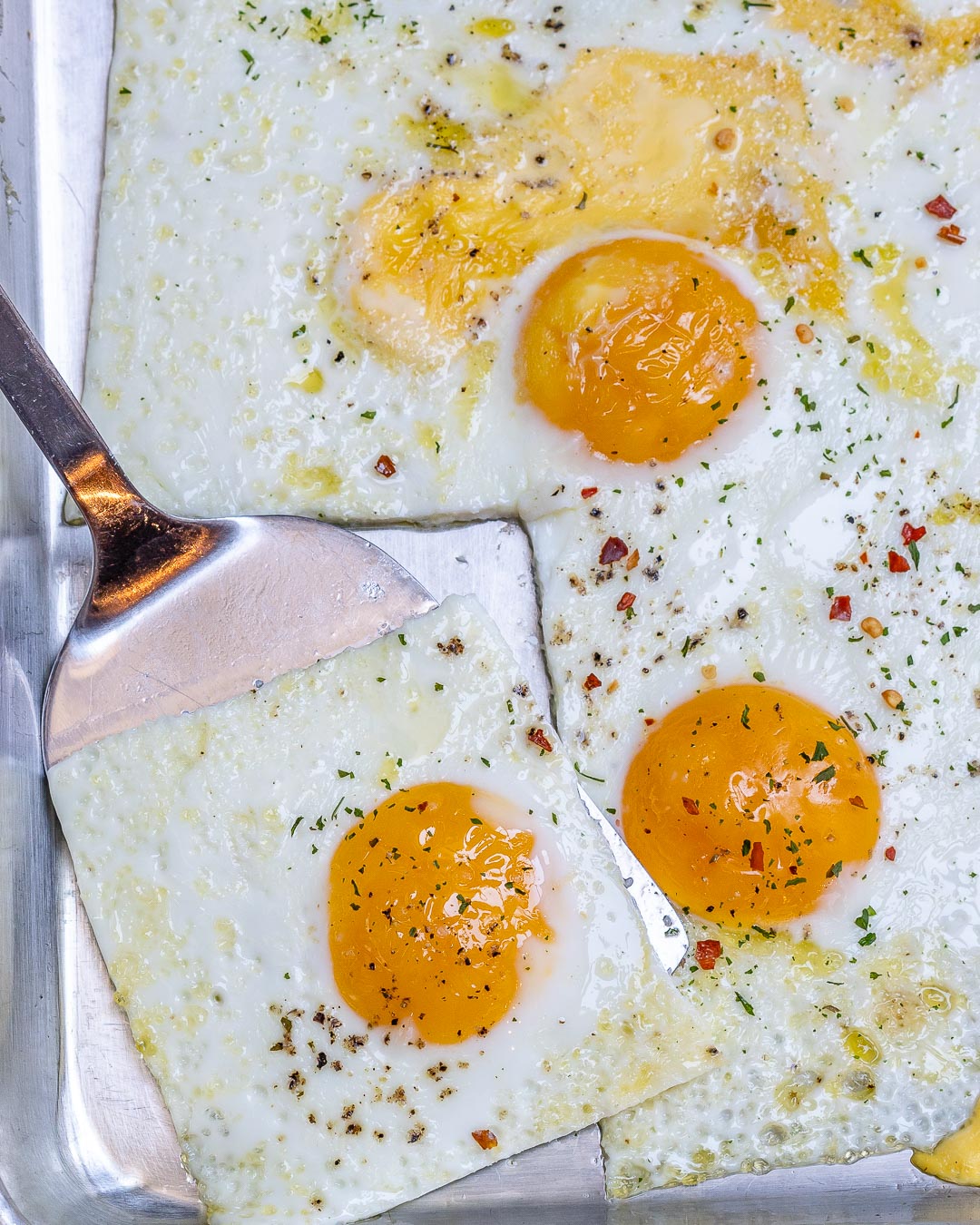 https://cleanfoodcrush.com/wp-content/uploads/2019/02/Quick-Easy-Sheet-Pan-Eggs.jpg