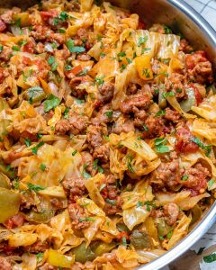 EASY One-Pan Beef + Cabbage Skillet for Clean Eating Meal Prep! | Clean ...