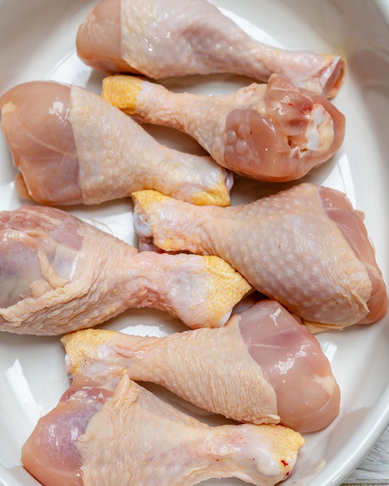 These Honey Mustard Baked Chicken Drumsticks are AMAZING! Clean Food