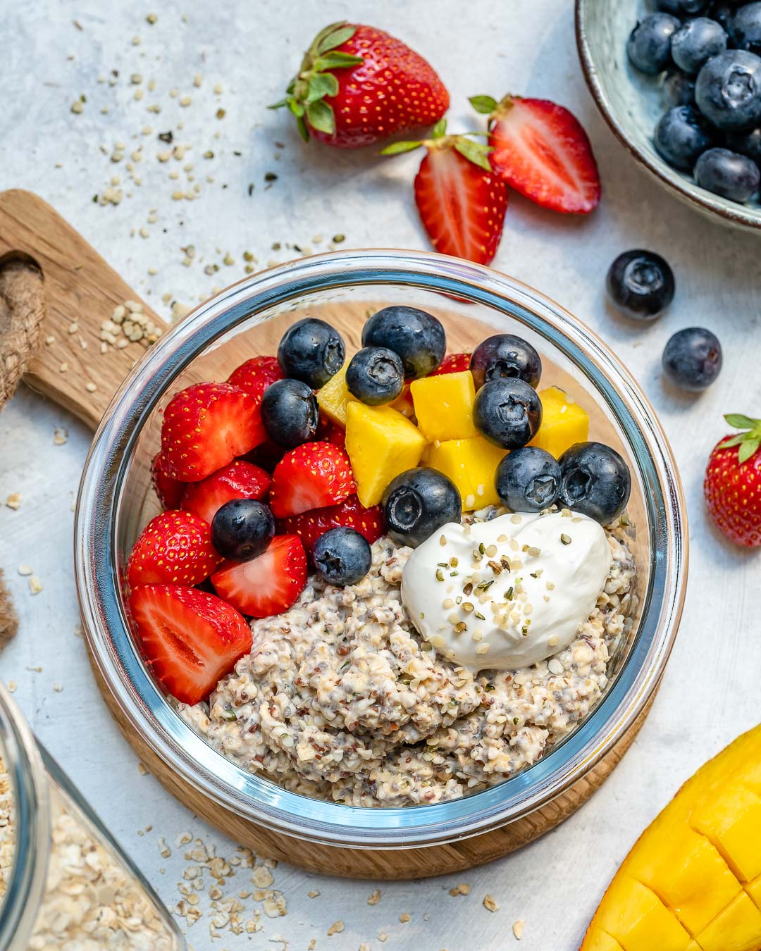 These Overnight Oat Meal Prep Bowls Make Clean Eating Mornings a Breeze ...