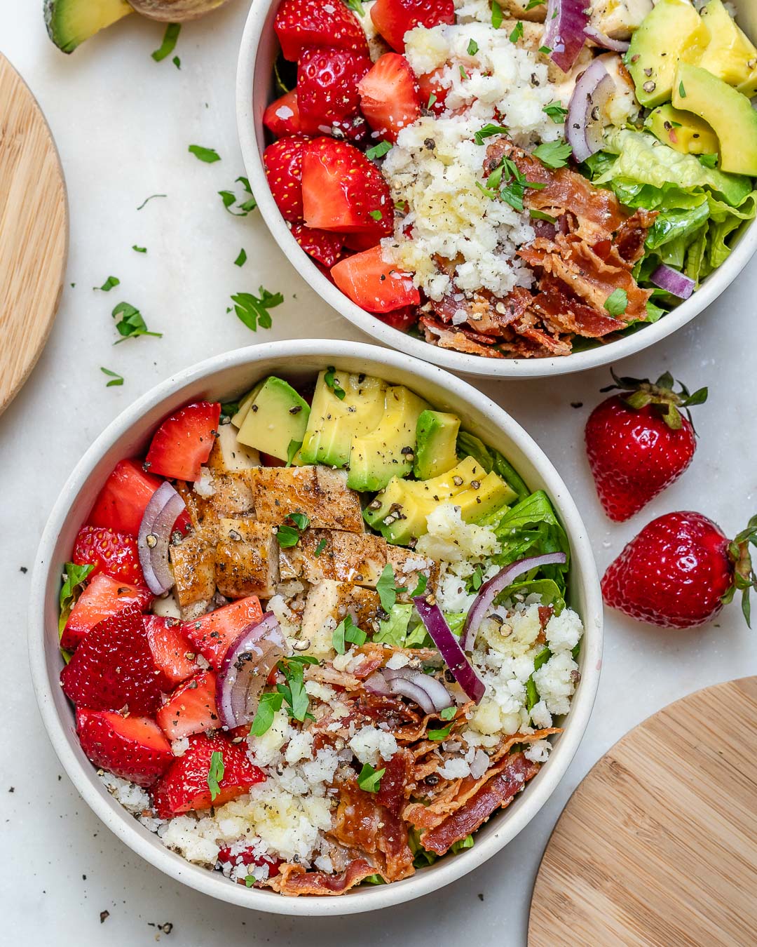 https://cleanfoodcrush.com/wp-content/uploads/2019/06/Healthy-Chicken-Strawberry-Salad-Bowls.jpg