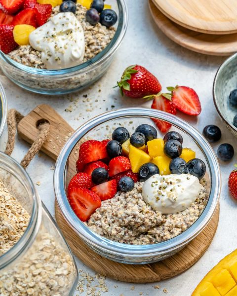 These Overnight Oat Meal Prep Bowls Make Clean Eating Mornings a Breeze ...