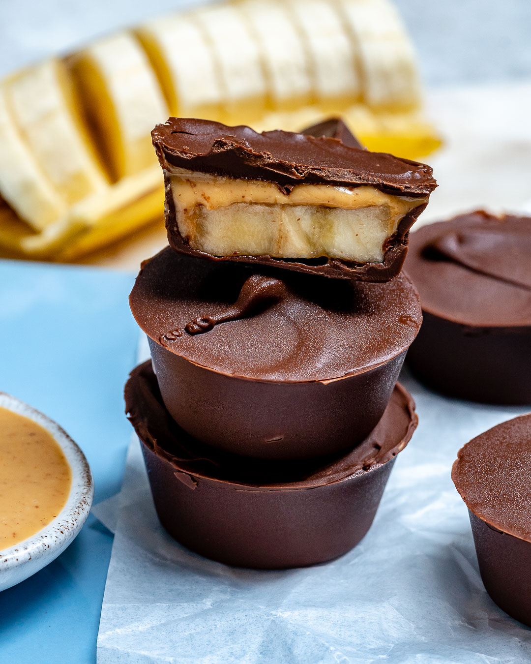 Everyone's Gonna LOVE these Chocolate Peanut Butter Banana Cups!