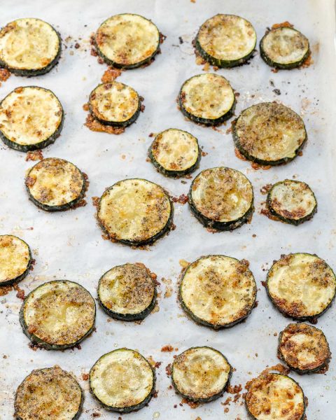 Make these Parmesan Baked Zucchini Rounds for a Healthy Chip ...