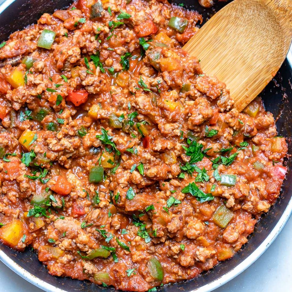 These Healthy Sloppy Joe Stuffed Sweet Potatoes are Delicious! | Clean ...