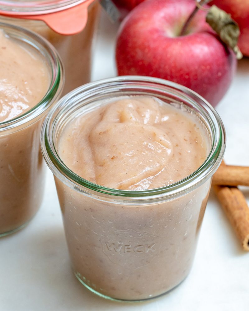 Cozy Up with this Easy CrockPot Applesauce (Your Home Will Smell