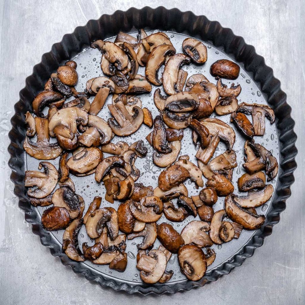 This Spinach Mushroom Crustless Quiche is Perfection! | Clean Food Crush