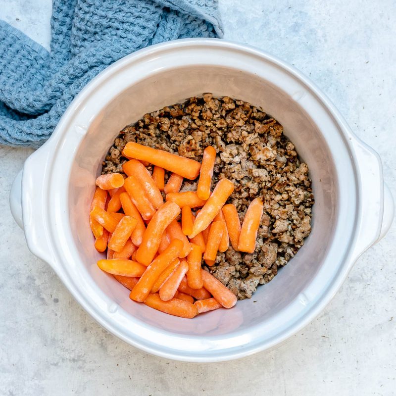 Warm up with this Healthy Turkey + Sausage + Spinach + White Bean Soup! Clean Food Crush