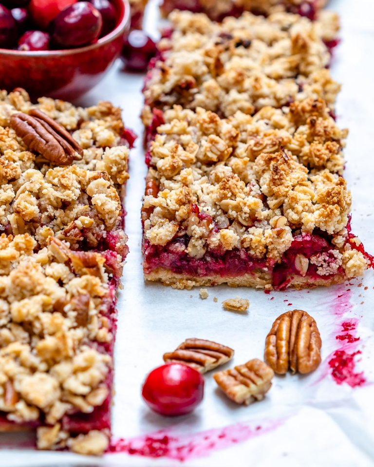 Cranberry Crumble Bars Make the Perfect Wintertime Breakfast or Snack