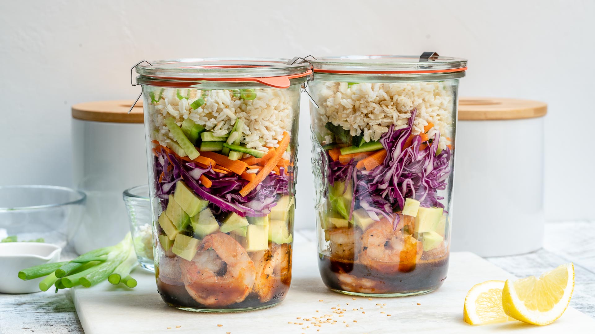 Deconstructed Sushi Jars for Clean Meal Prep!