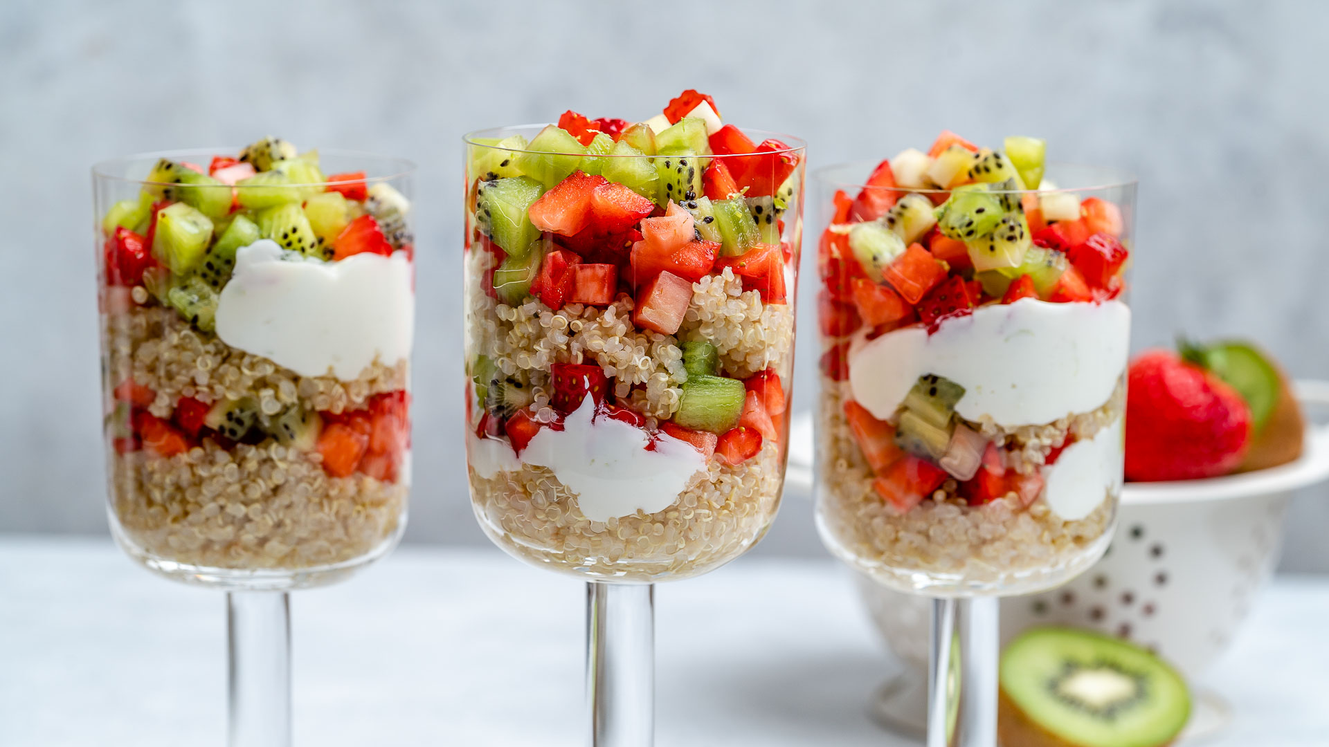 https://cleanfoodcrush.com/wp-content/uploads/2020/02/Healthy-Breakfast-Quinoa-Cups-.jpg