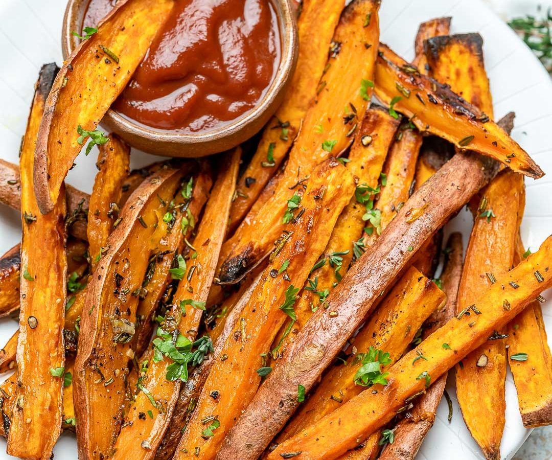 Garlic Herb Baked Sweet Potatoes