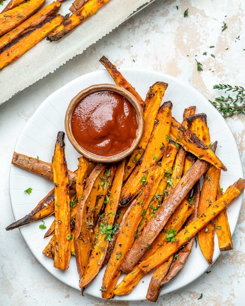 Garlic Herb Baked Sweet Potatoes | Clean Food Crush