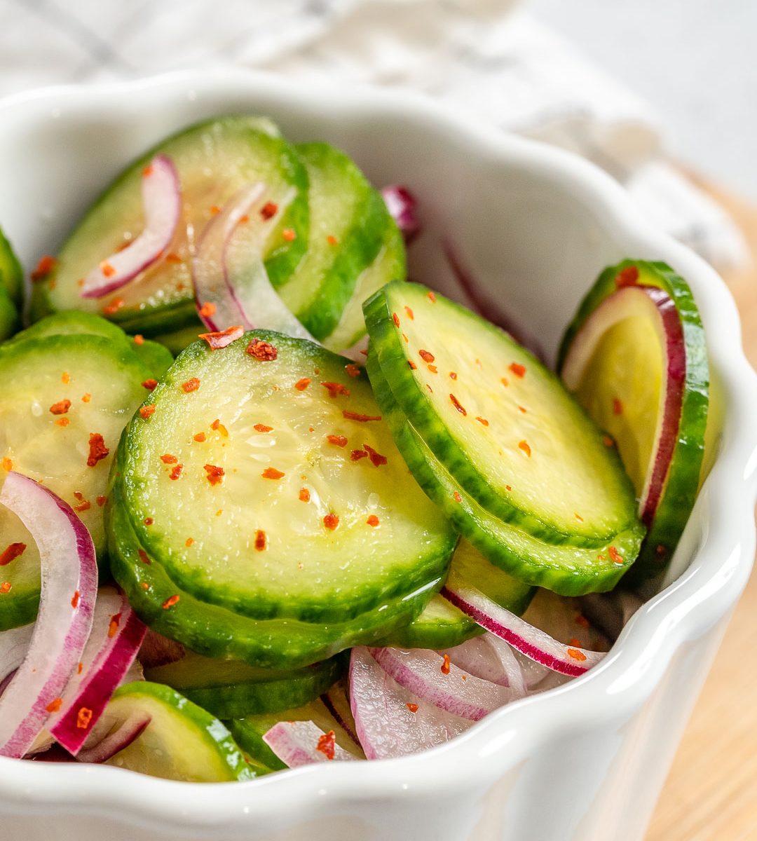 Quick Pickled Cucumber (How to Pickle Cucumbers)