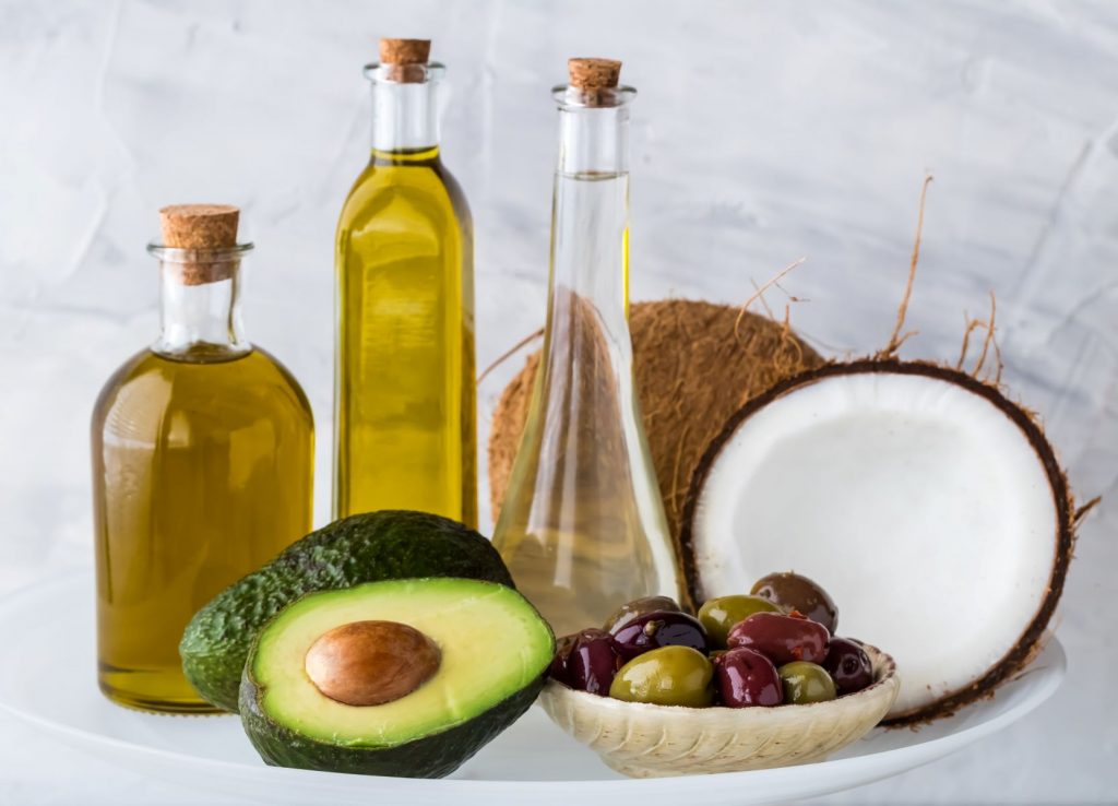 Your Guide to Cooking Oils: What to Use and What to Avoid | Clean Food ...