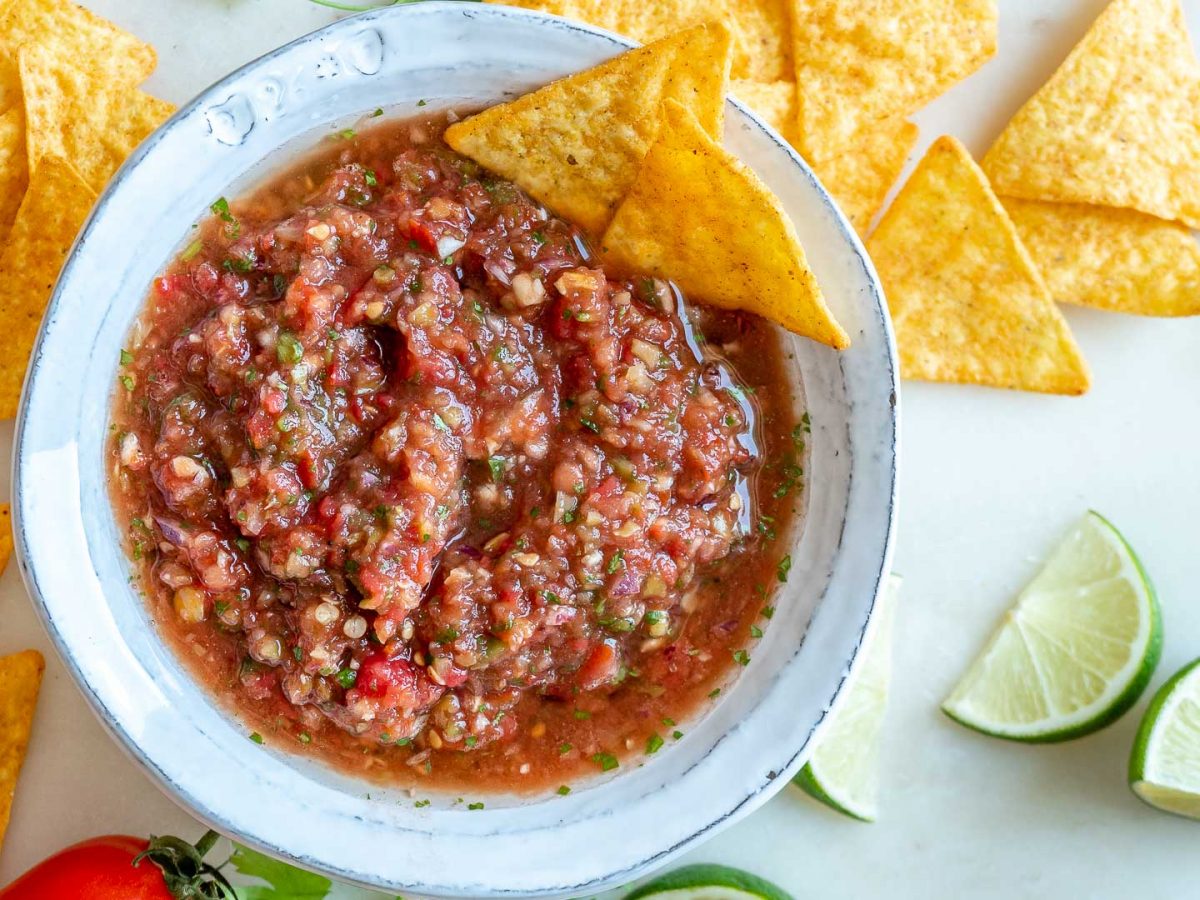 Quick & Easy Homemade Salsa