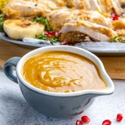 Clean Eating Turkey Gravy