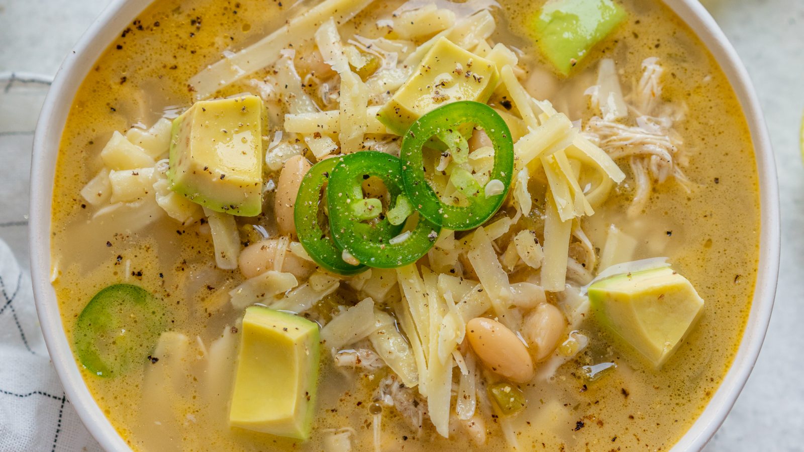 Crock Pot/Instant Pot White Chicken Chili for Clean Eating!