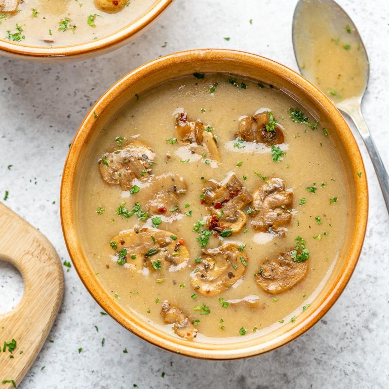 Slow Cooker Creamy Mushroom Soup | Clean Food Crush