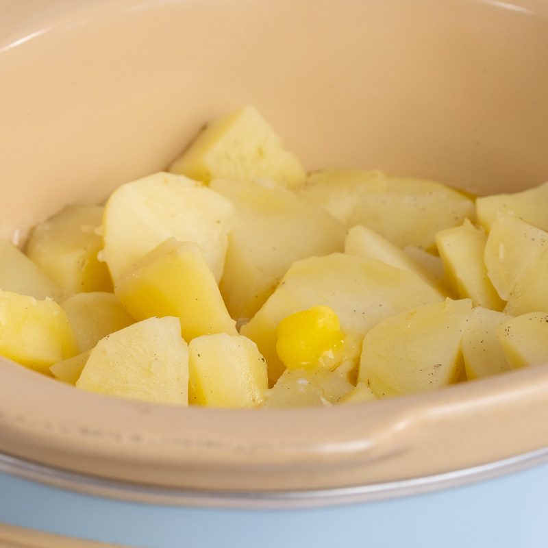 Crockpot Garlic Mashed Potatoes | Clean Food Crush