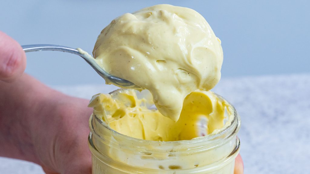 Delicious Creamy Homemade Mayonnaise