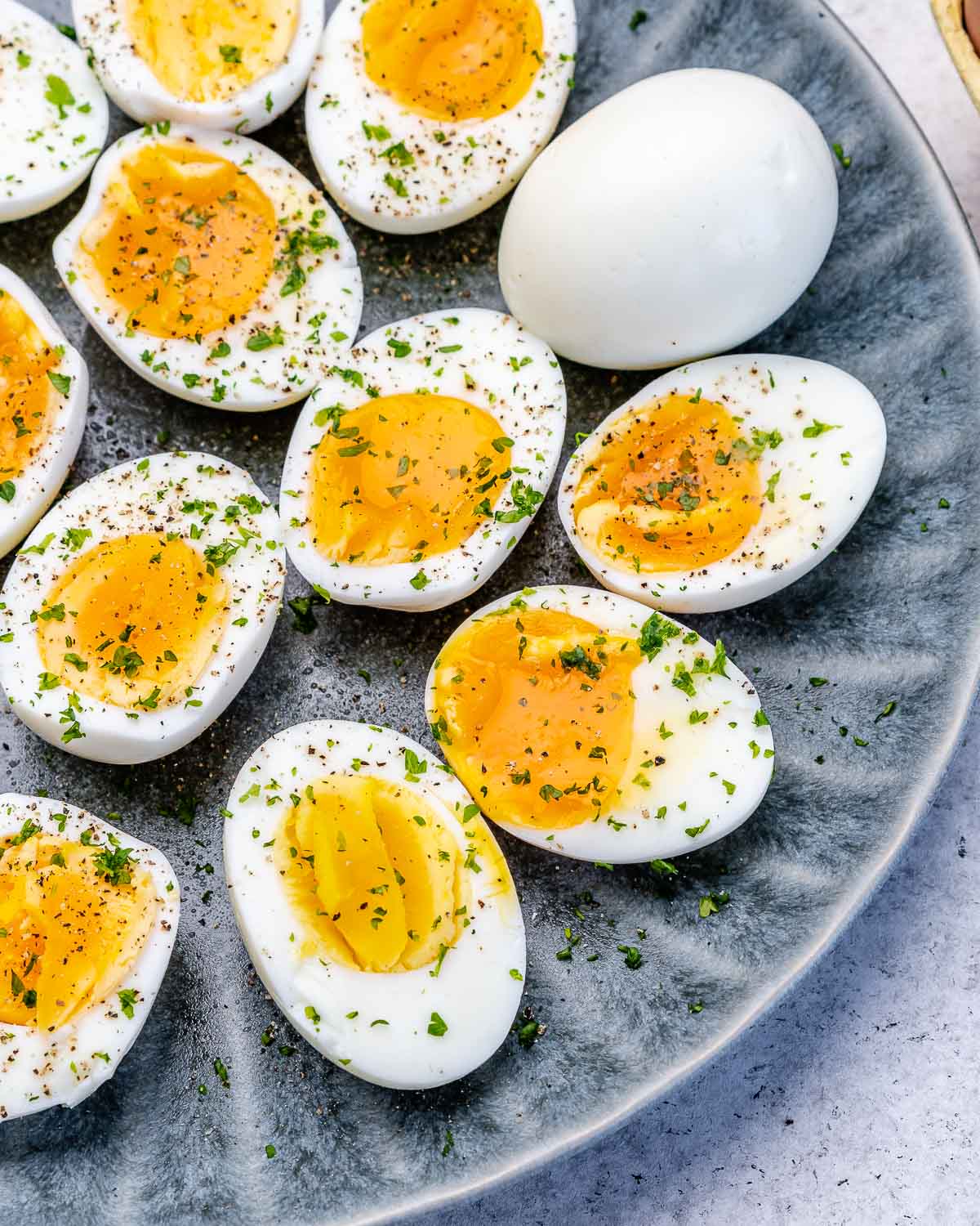 https://cleanfoodcrush.com/wp-content/uploads/2021/03/Clean-Food-Crush-How-to-Make-Perfectly-Boiled-Eggs-Clean-Eating-Recipe.jpg