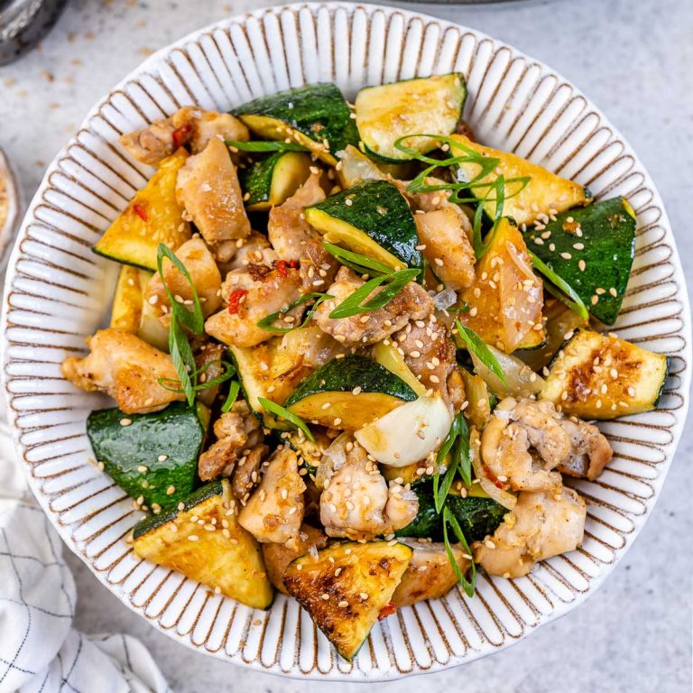 QUICK & EASY Zucchini + Chicken Stir Fry Clean Food Crush