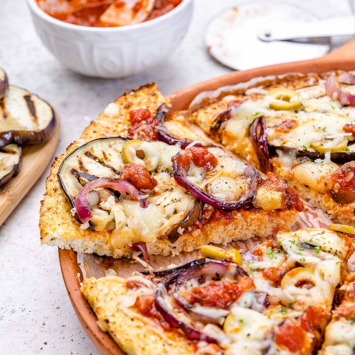 Grilled Veggie Cauliflower Pizza  14 