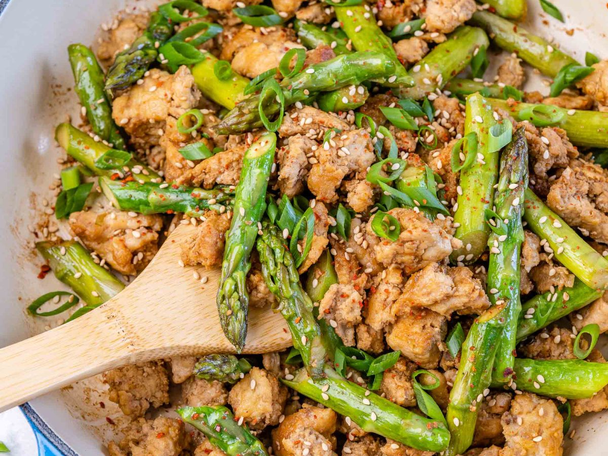 15-Minute Chicken + Asparagus Stir Fry