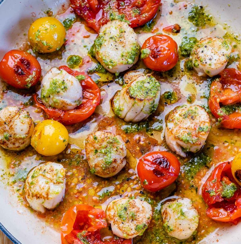 Seared Scallops with Homemade Pesto + Cherry Tomatoes | Clean Food Crush