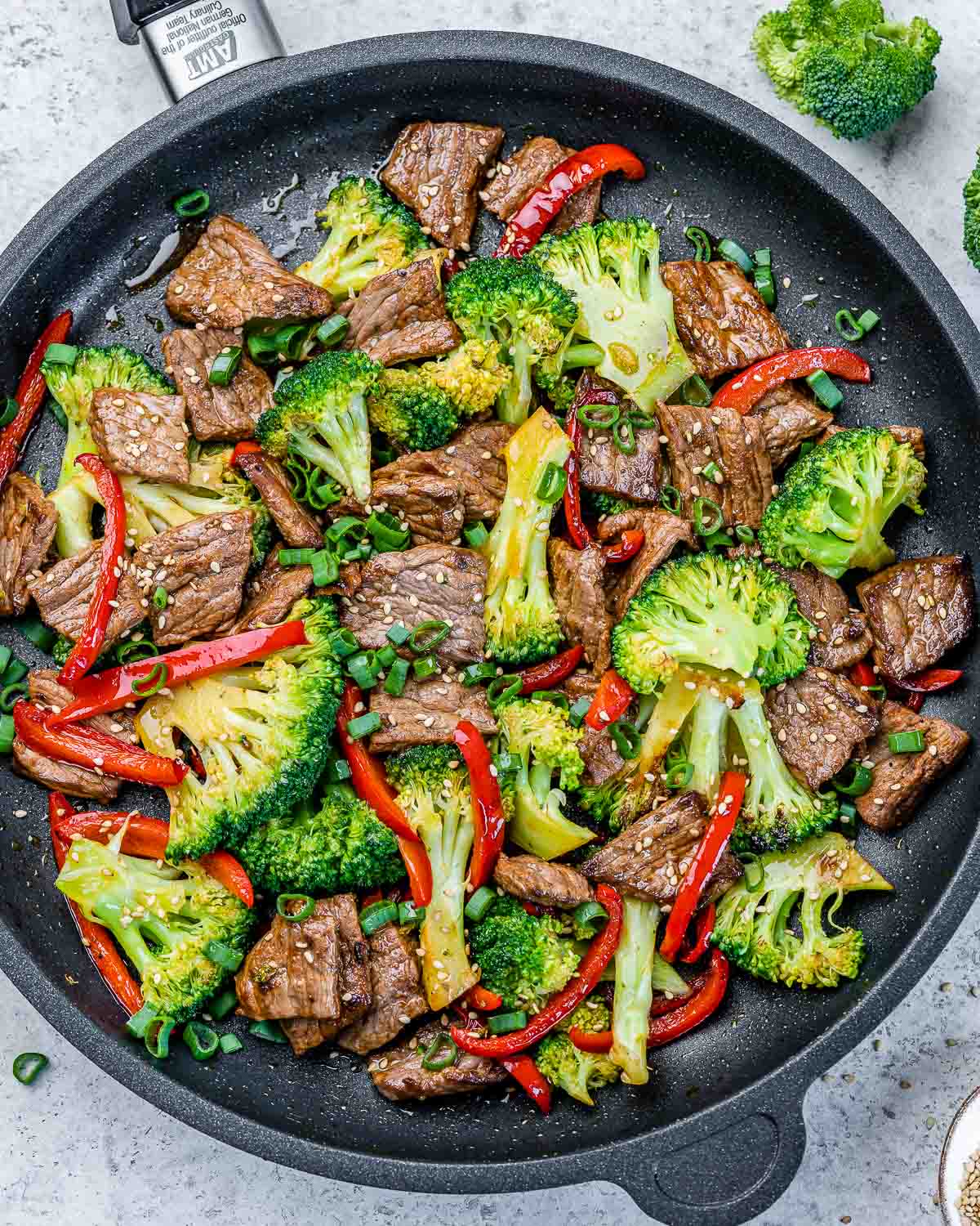 Beef and broccoli stir fry meal prep lunch box containers with