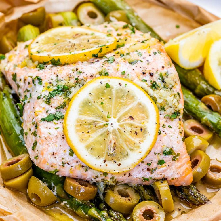 [VIDEO] Lemon-Garlic Salmon Packets | Clean Food Crush