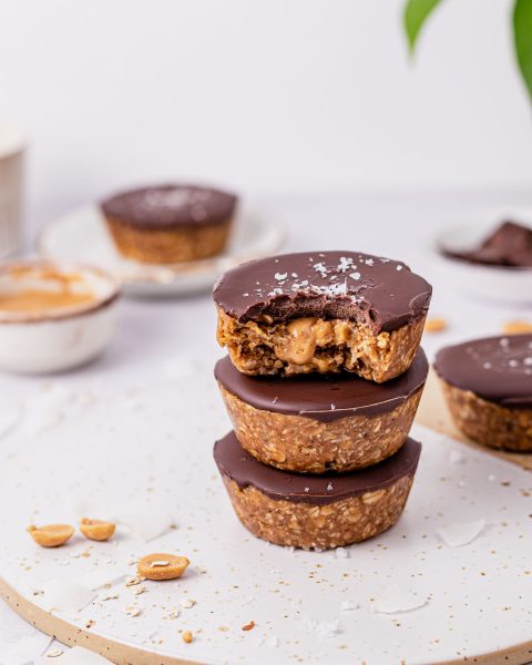 Chocolate Peanut Butter Oat Cups | Clean Food Crush