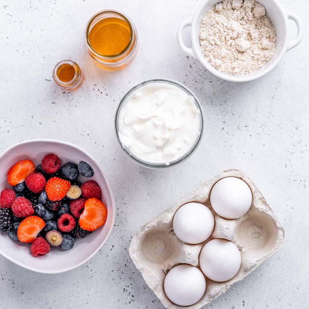 [VIDEO] Breakfast Fruit + Yogurt Bake | Clean Food Crush