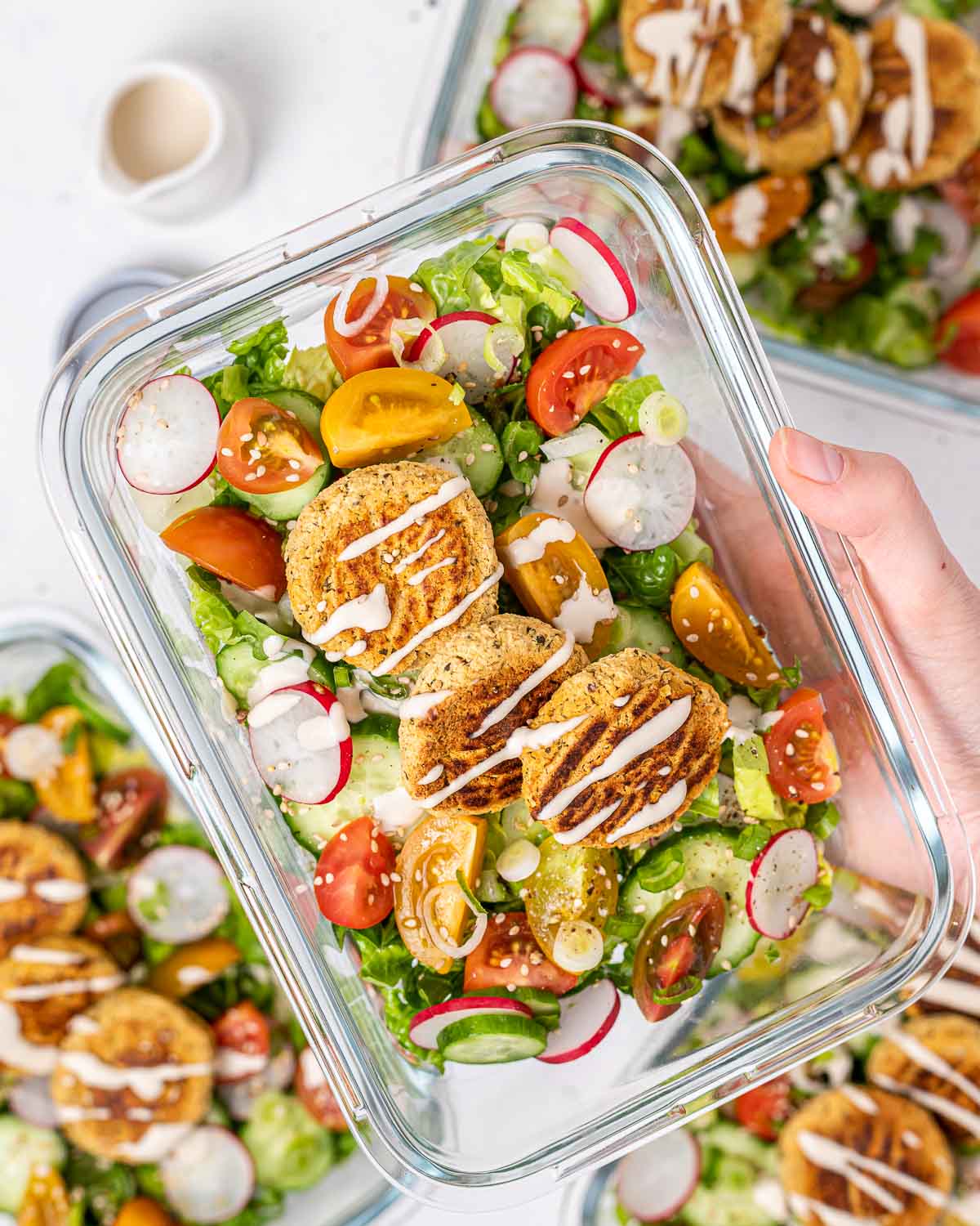https://cleanfoodcrush.com/wp-content/uploads/2023/05/Falafel-Salad-Meal-Prep-Bowls-1.jpg