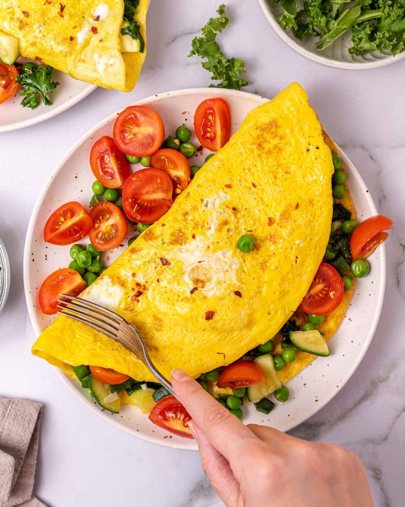 Veggie Stuffed Omelet🍅🌱 | Clean Food Crush