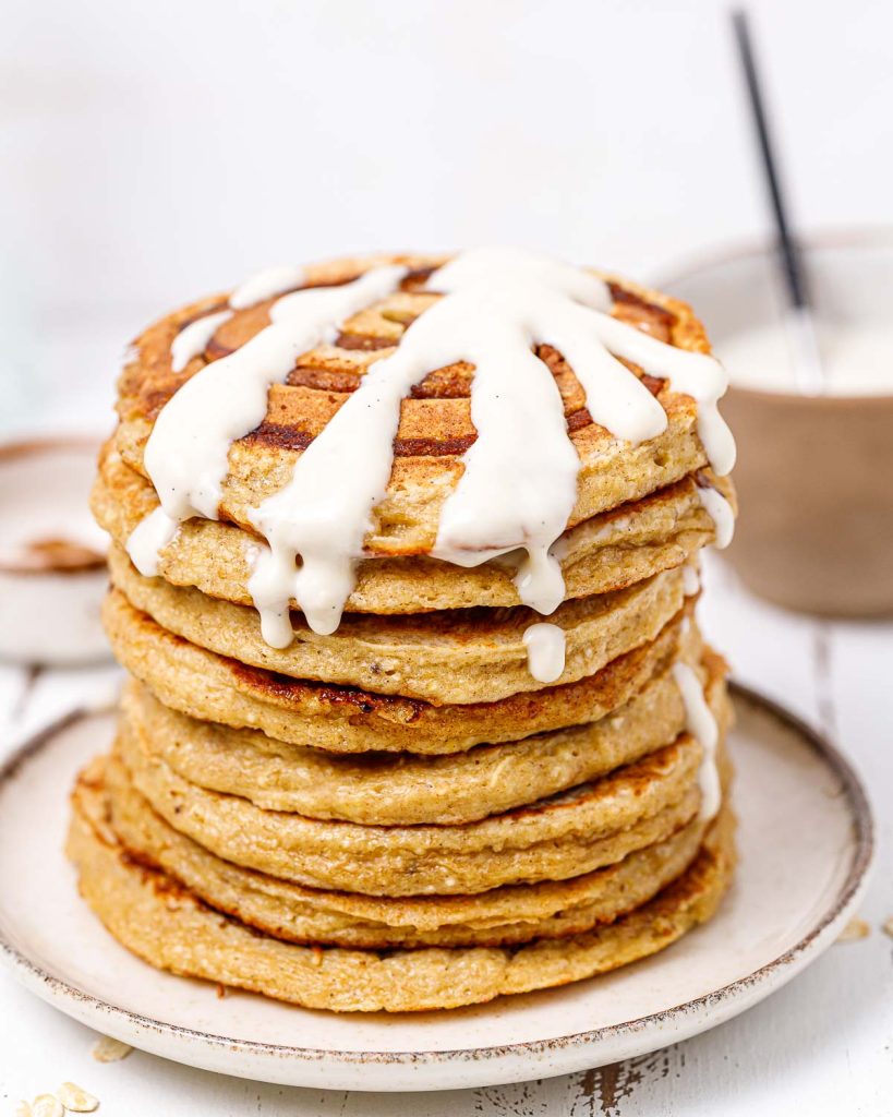 Cinnamon Roll Pancakes 🥞 | Clean Food Crush