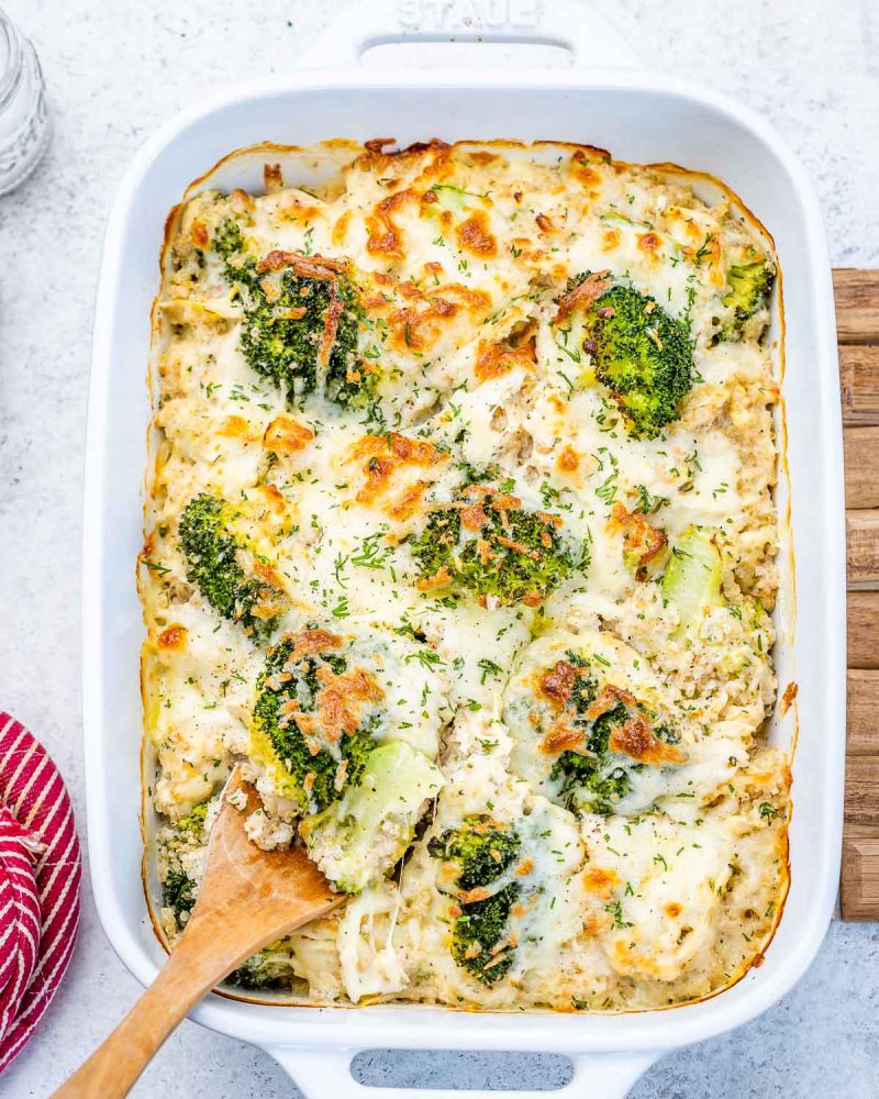 [VIDEO] Creamy Chicken + Broccoli Casserole 🥦 | Clean Food Crush