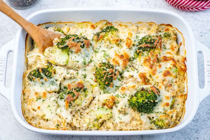 [VIDEO] Creamy Chicken + Broccoli Casserole 🥦 | Clean Food Crush