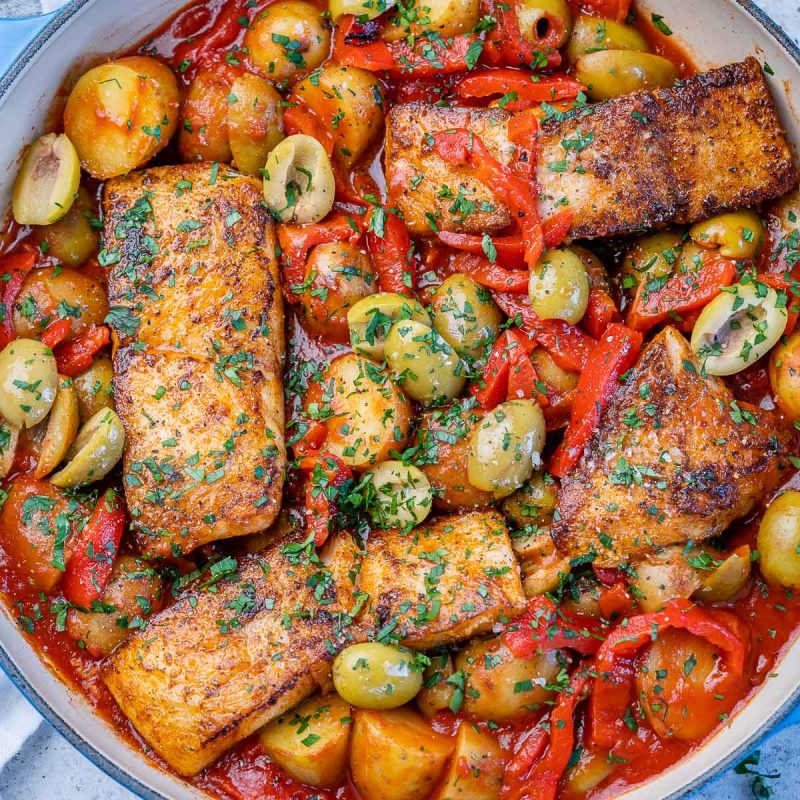 Spanish-Style Fish skillet 🫒🍅🧄 | Clean Food Crush